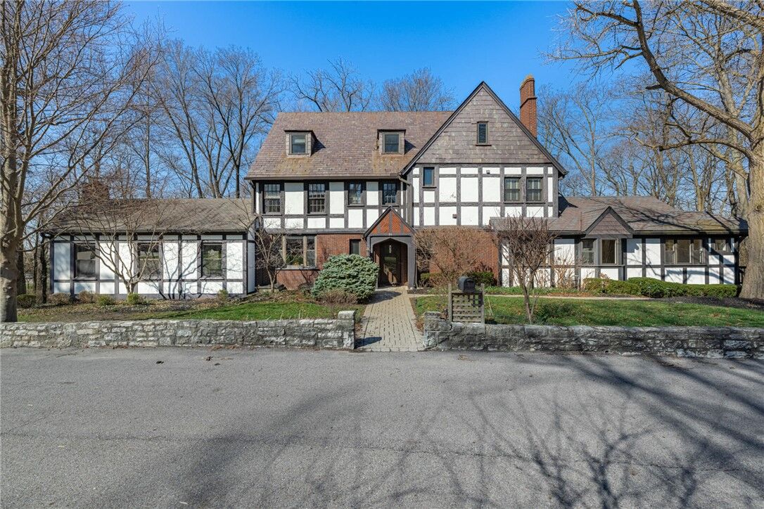 Property Photo: 31 Walnut Lane OH 45419