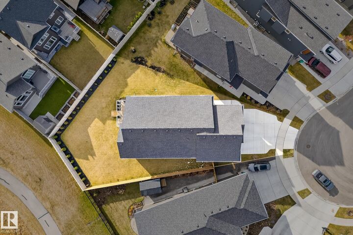 Property Photo:  17 Evermore Crescent  AB T8N 7W9 