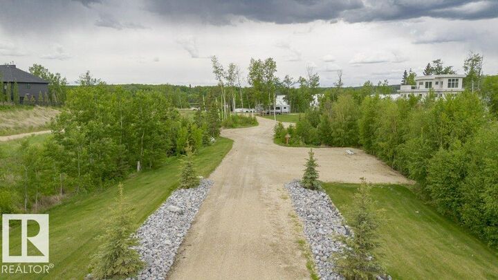 Property Photo:  2307 Twp Road 522 108  AB T7Y 3L7 