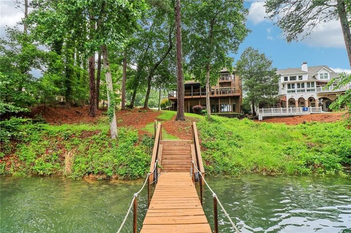 Property Photo: 6219 Woodlake Drive GA 30518