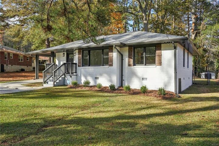 Property Photo:  4 Mobley Drive  GA 30315 