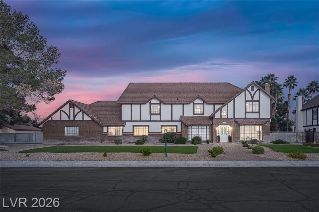 Property Photo:  2740 Family Court  NV 89117 