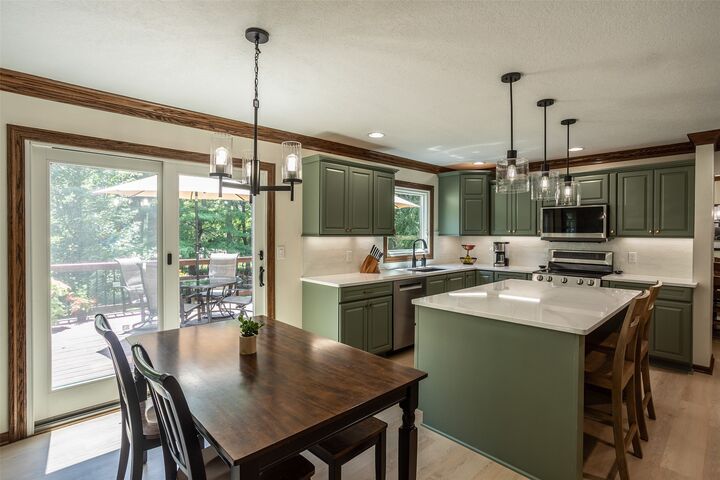 Property Photo:  7108 Holcomb Avenue  IA 50322 