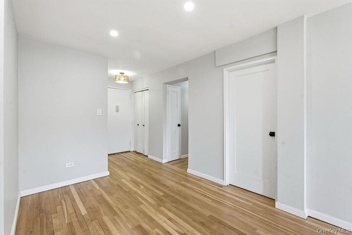 Property Photo:  86-11 151st Avenue 4H  NY 11414 