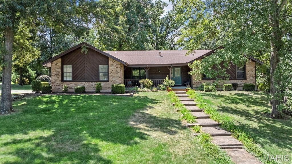 Property Photo:  21 Ravenwood Court  MO 63367 