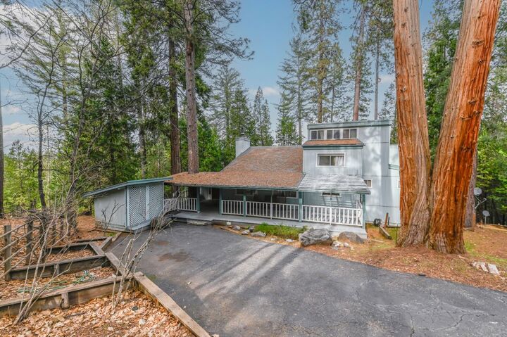 Property Photo: 24214 N Oxbow Lane CA 95370