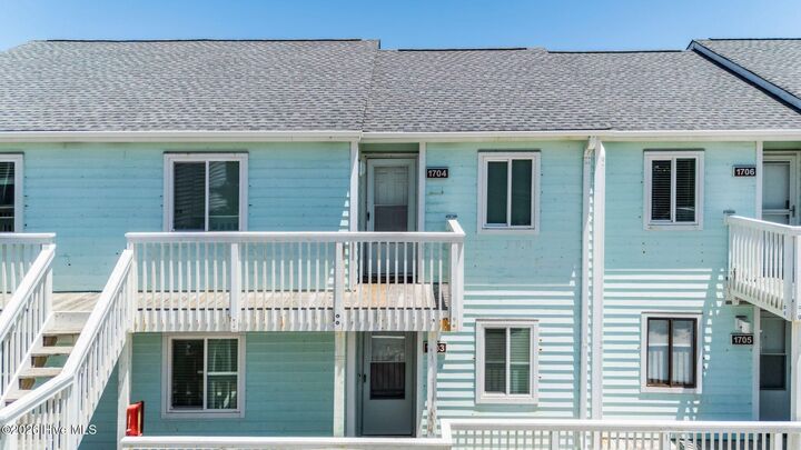 Property Photo:  1704 Sand Dollar Court  NC 28449 