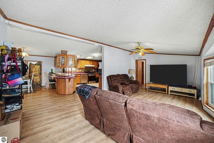 Property Photo:  147 E Elm Street  MI 48831 