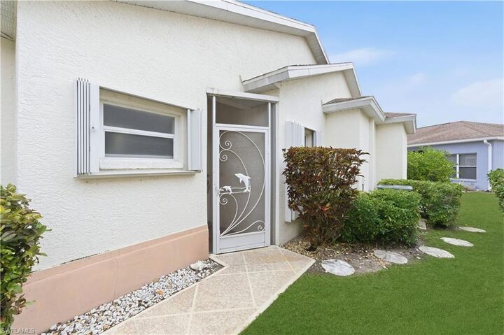 Property Photo:  10707 Pearl Bay Cir  FL 33928 