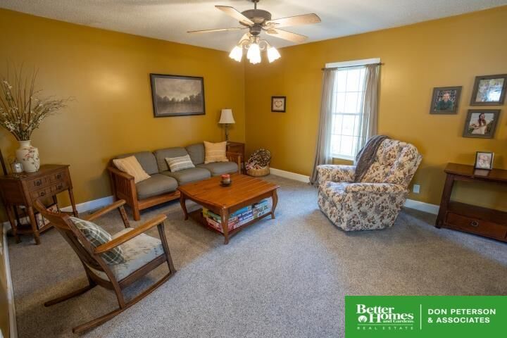 Property Photo:  453 W 7th Street  NE 68066 