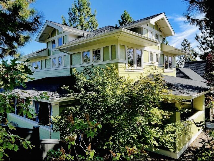 Property Photo: 2398 NW Lemhi Pass Drive OR 97703