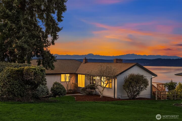 Property Photo:  1298 SW 301st Street  WA 98023 