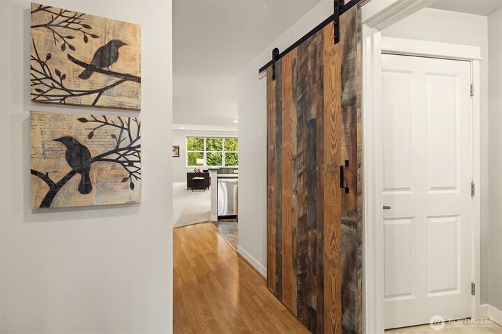 Property Photo:  1000  Cabin Creek Lane SW B204  WA 98027 