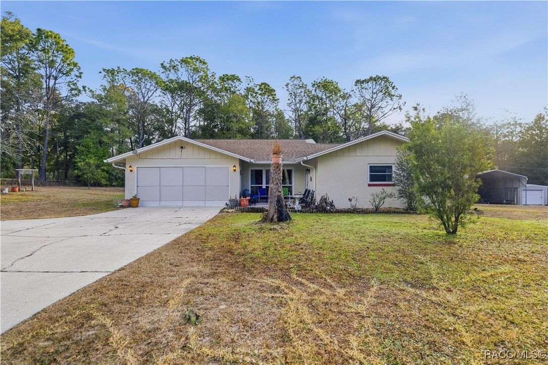 Property Photo:  8951 SW 202nd Avenue Road  FL 34431 