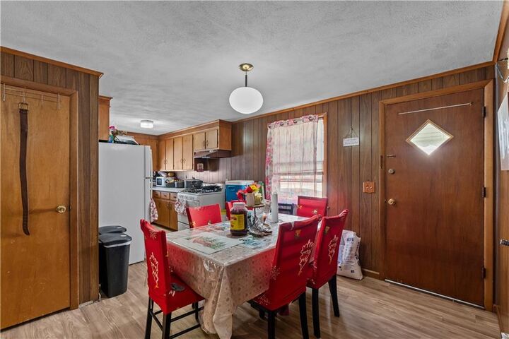 Property Photo:  87 Pinehurst Avenue  RI 02908 