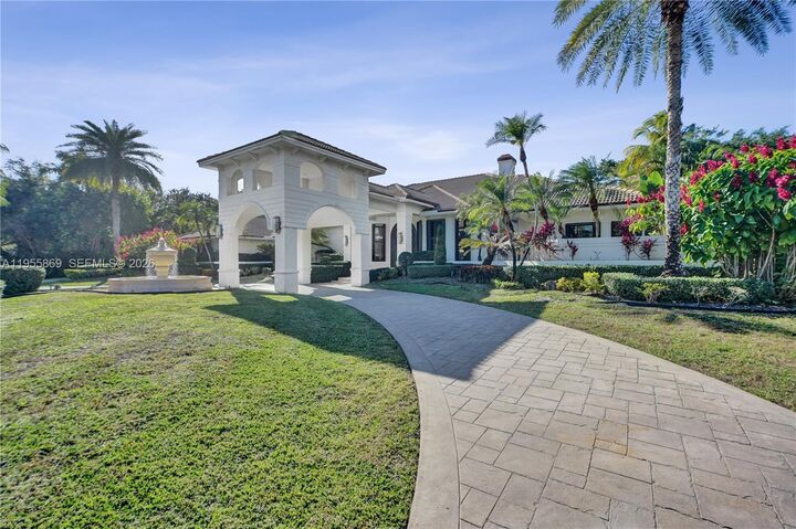 Property Photo:  3175 Hunter Road  FL 33331 