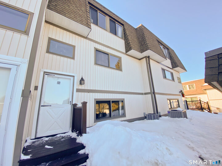 Property Photo:  29 Salmon Run 29  CT 06078 