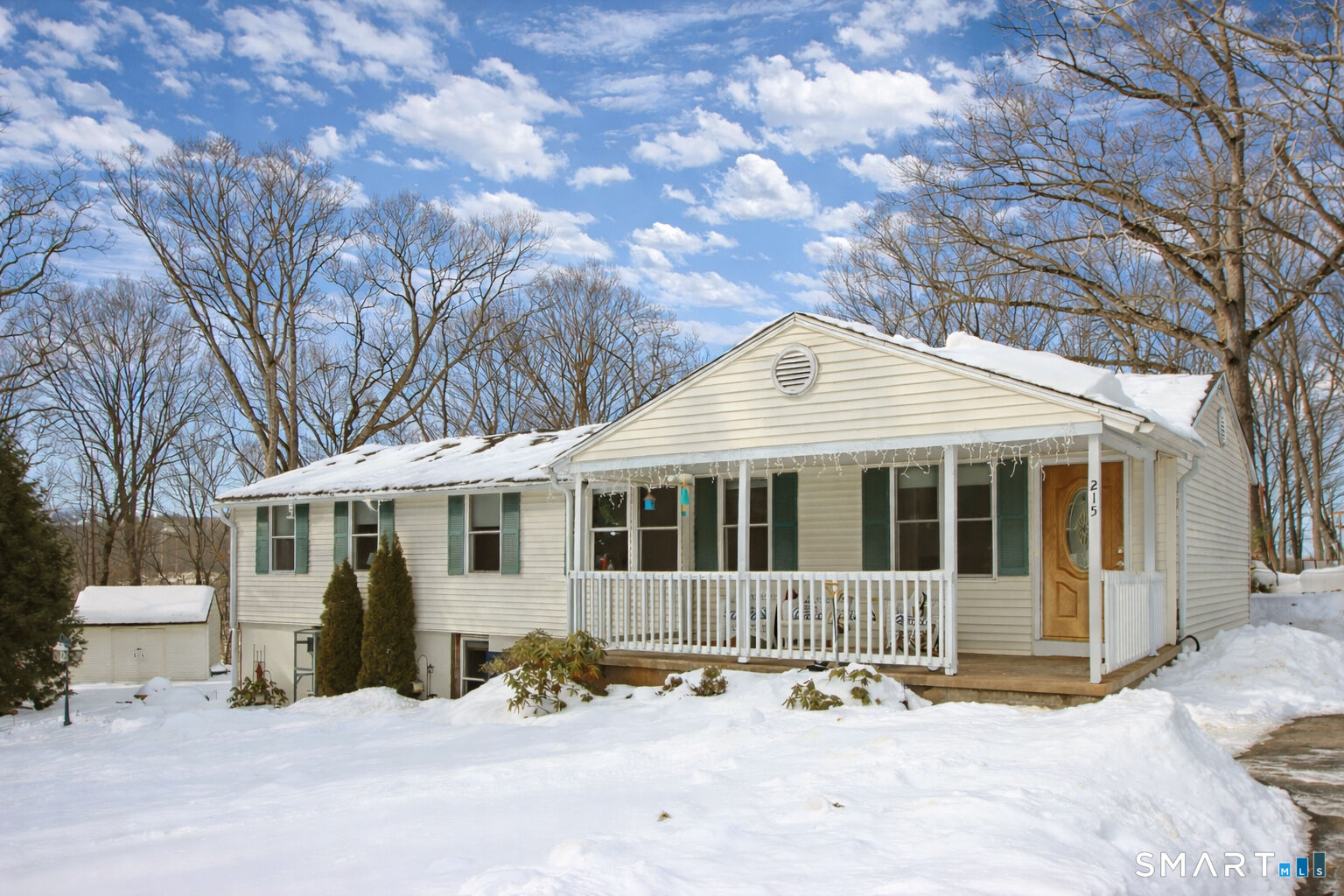 Property Photo:  215 Spring Street  CT 06040 