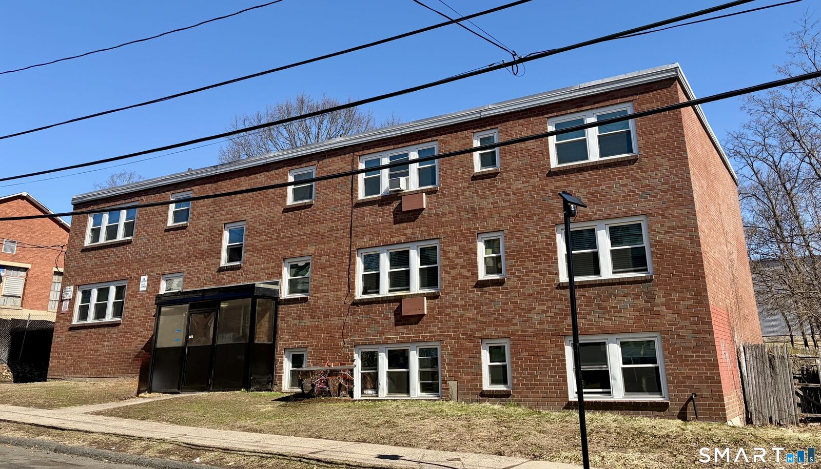 Property Photo:  16 Henry Street  CT 06114 