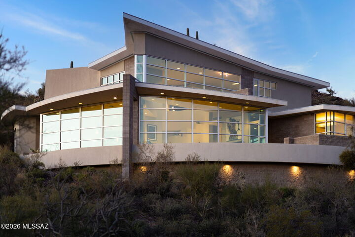 Property Photo:  4915 W Sundance Way  AZ 85745 