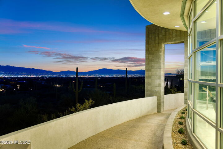 Property Photo:  4915 W Sundance Way  AZ 85745 