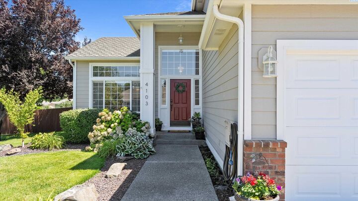 Property Photo:  4103 S Green St  WA 99337 