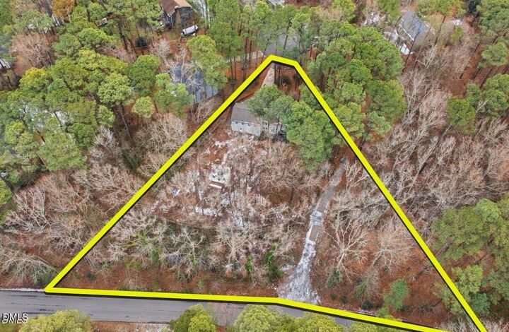 Property Photo:  3116 Avondale Court  NC 27613 