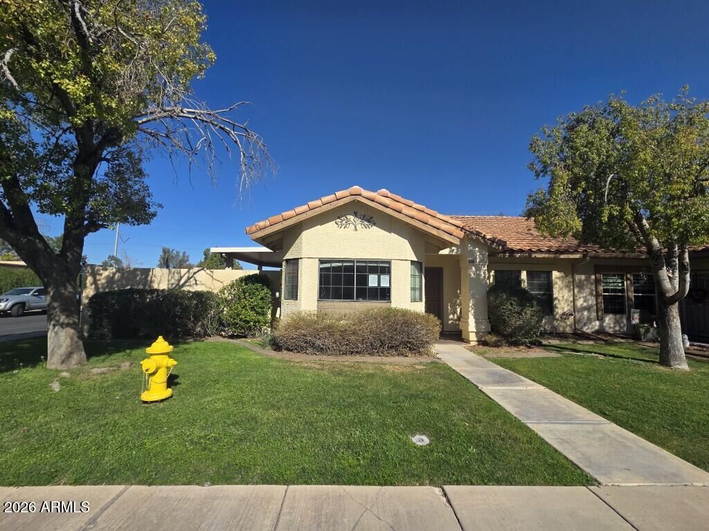 Property Photo: 850 E Vaughn Avenue AZ 85234