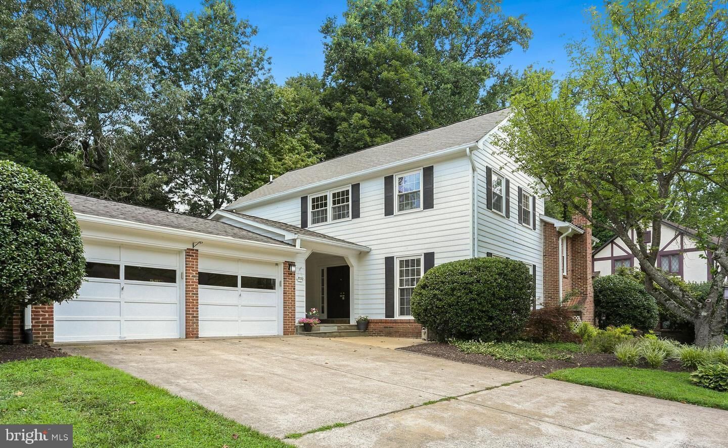 Property Photo:  3702 Moss Brooke Court  VA 22031 