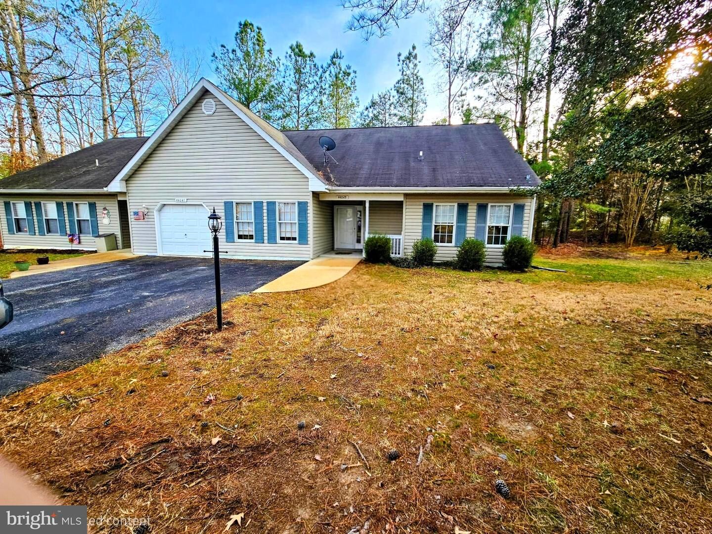 Property Photo:  44045 Fieldstone Way  MD 20619 