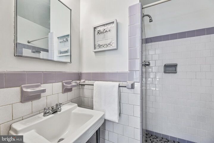 Property Photo:  812 North Carolina Avenue SE  DC 20003 