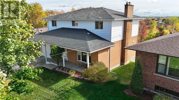 Property Photo: 781 Grandview ON P3A 4Z8