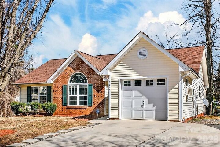 Property Photo: 7124 Rumple Road NC 28262