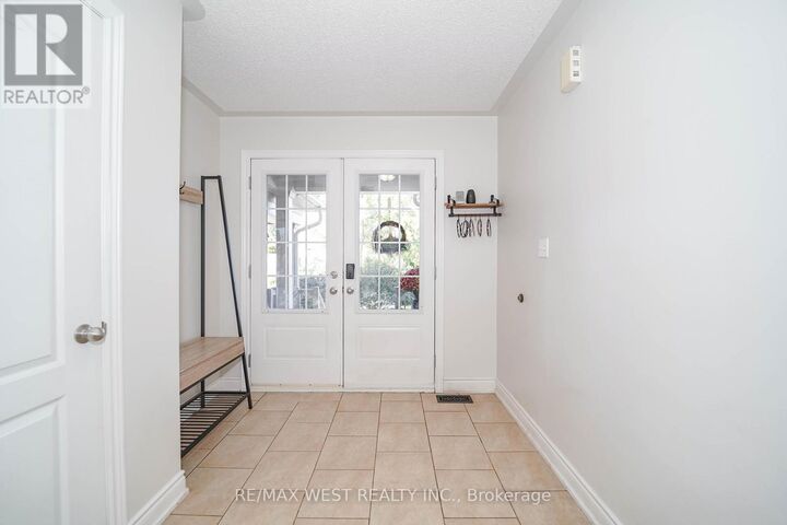 Property Photo:  715 Grandview Street North 36  ON L1K 0N2 