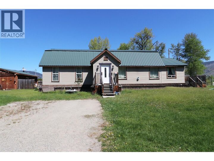 Property Photo: 5818 17th Street BC V0H 1H0