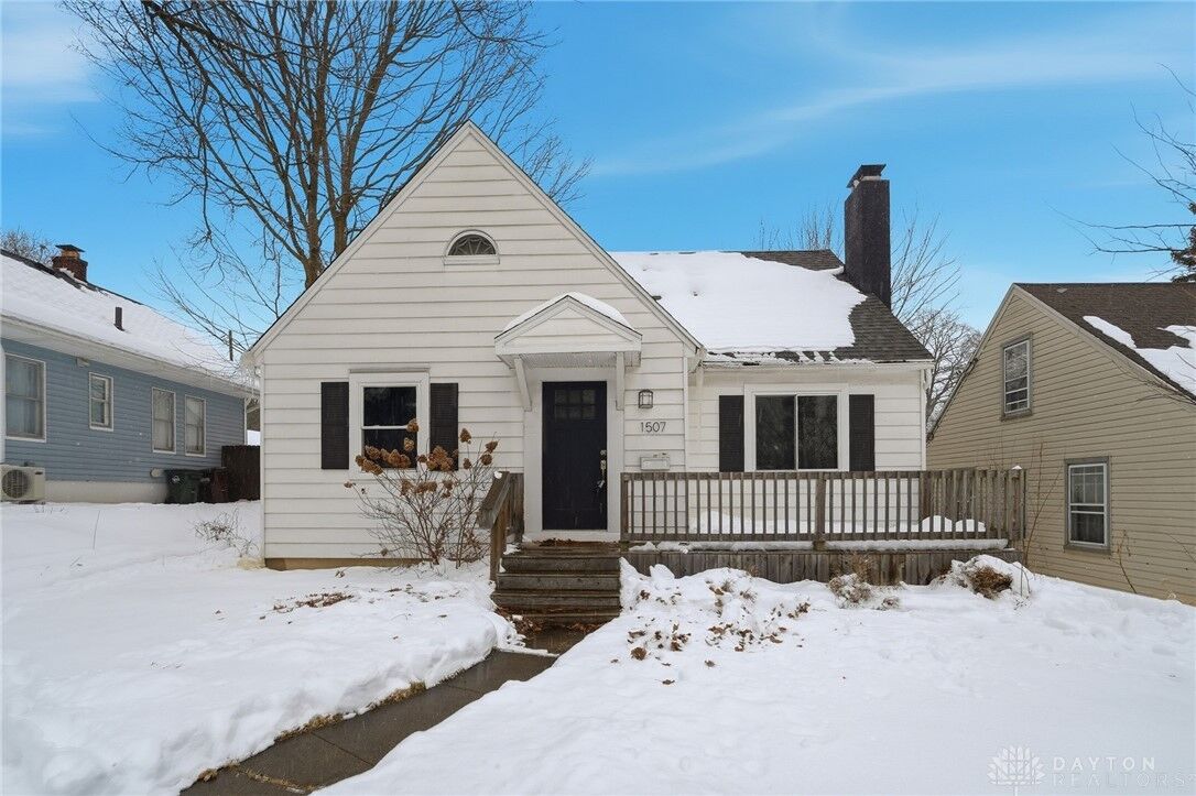 Property Photo:  1507 Crescent Boulevard  OH 45409 