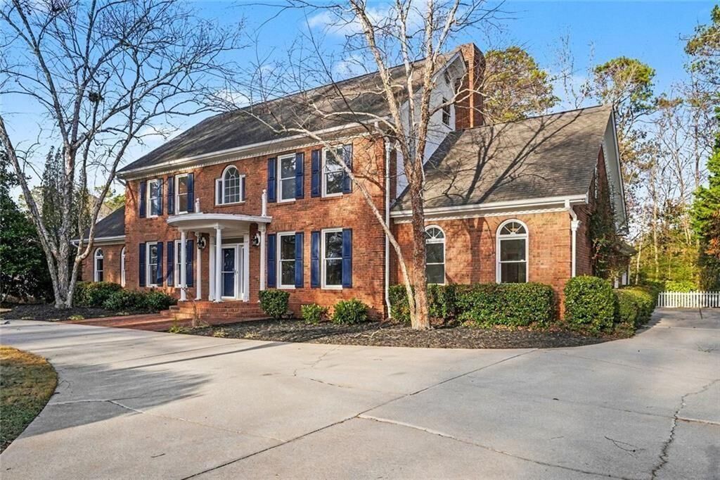 Property Photo:  6203 Crestview Drive SE  GA 30014 