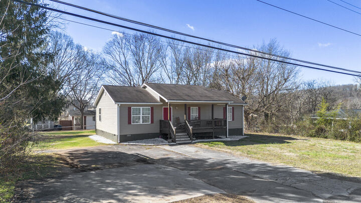 Property Photo:  630 Cedar Drive SE  TN 37323 