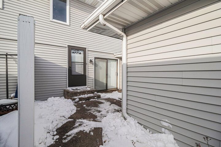 Property Photo: 2617 Knollwood Drive IN 46307