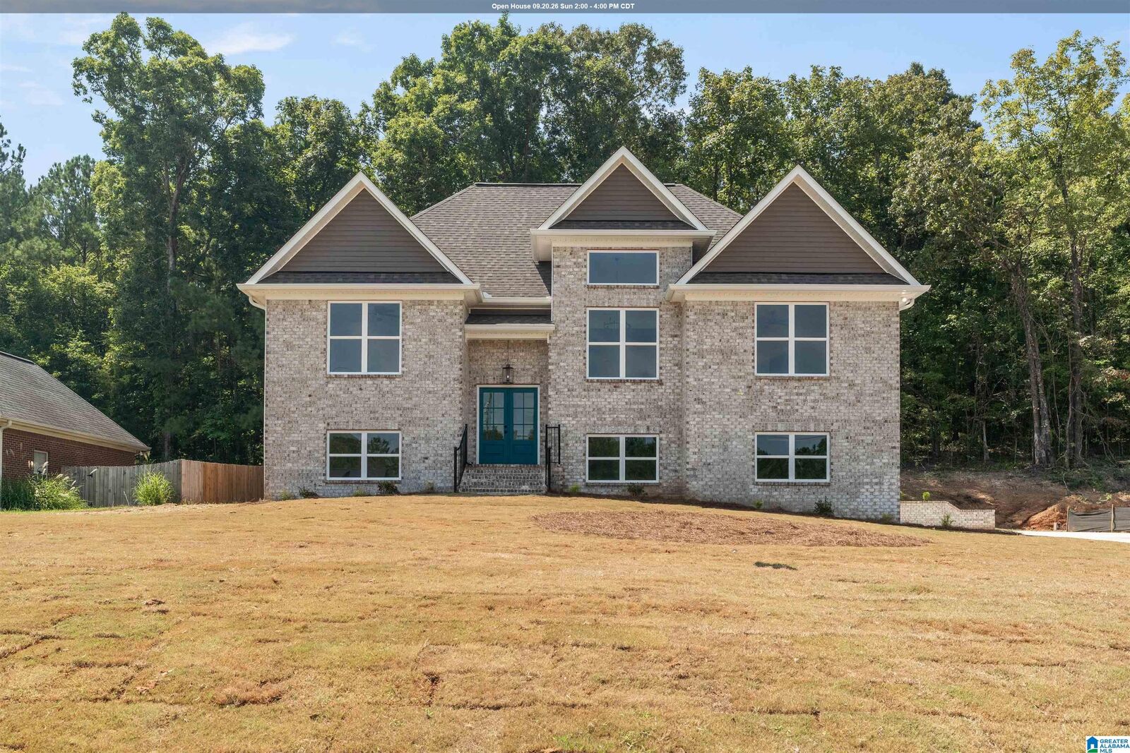 Property Photo: 356 Stonegate Circle AL 35096