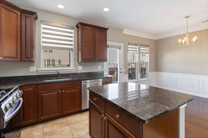 Property Photo:  7 Maple Ave Unit 6  NJ 07960 