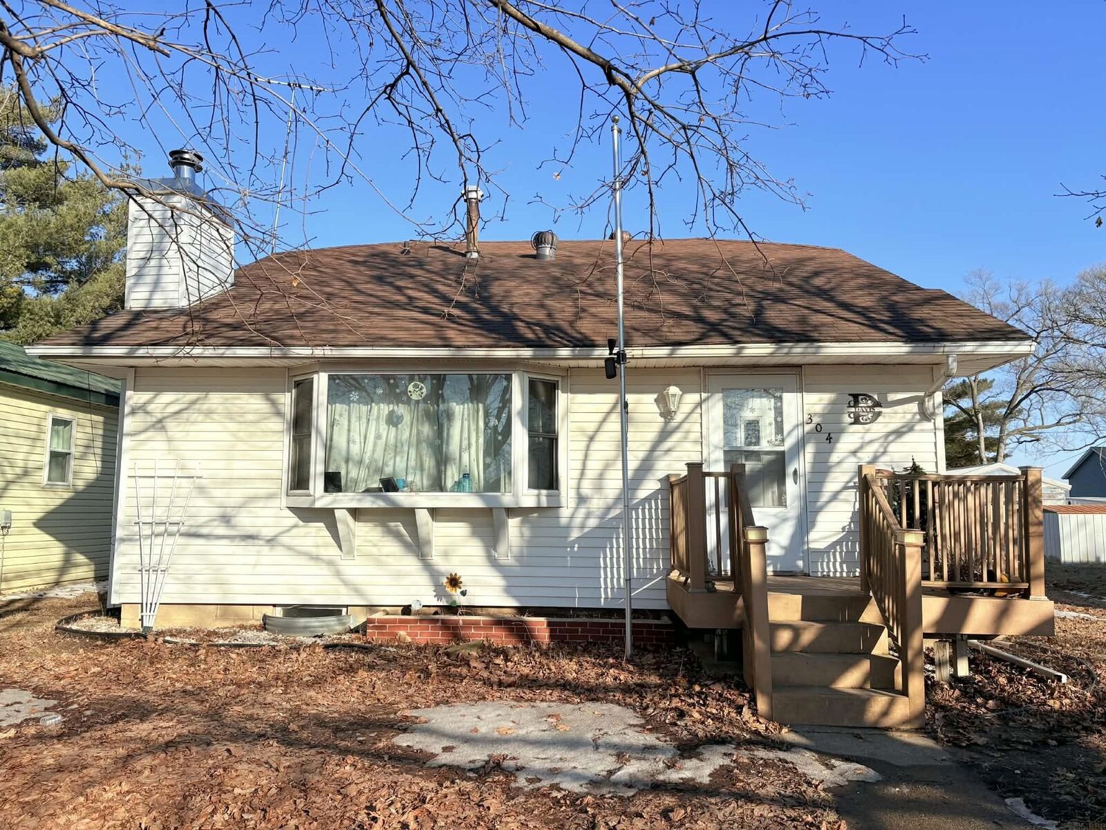 Property Photo:  304 Lincoln Street  IA 50666 