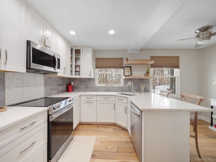 Property Photo:  552 Sierra Vista Lane  NY 10989 