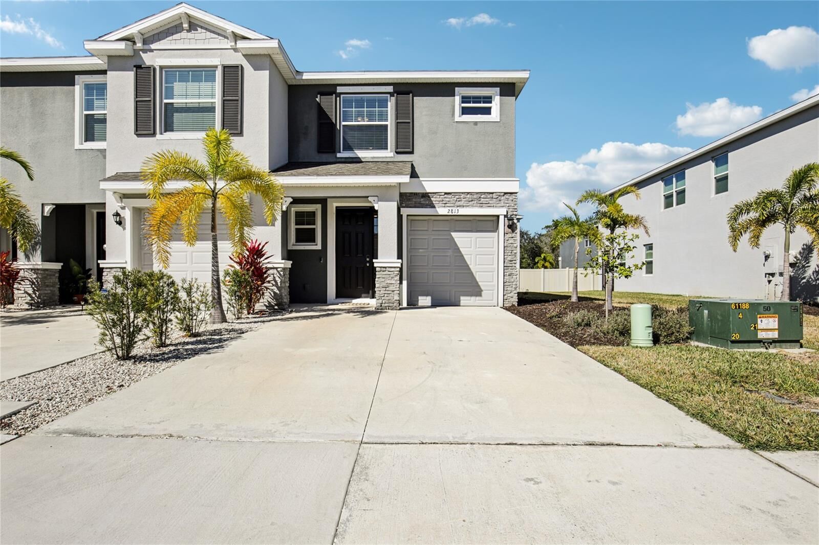 Property Photo: 2813 Midnight Pearl Drive FL 34240