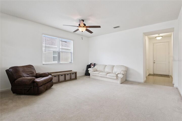 Property Photo: 4076 Green Orchard Avenue FL 34787