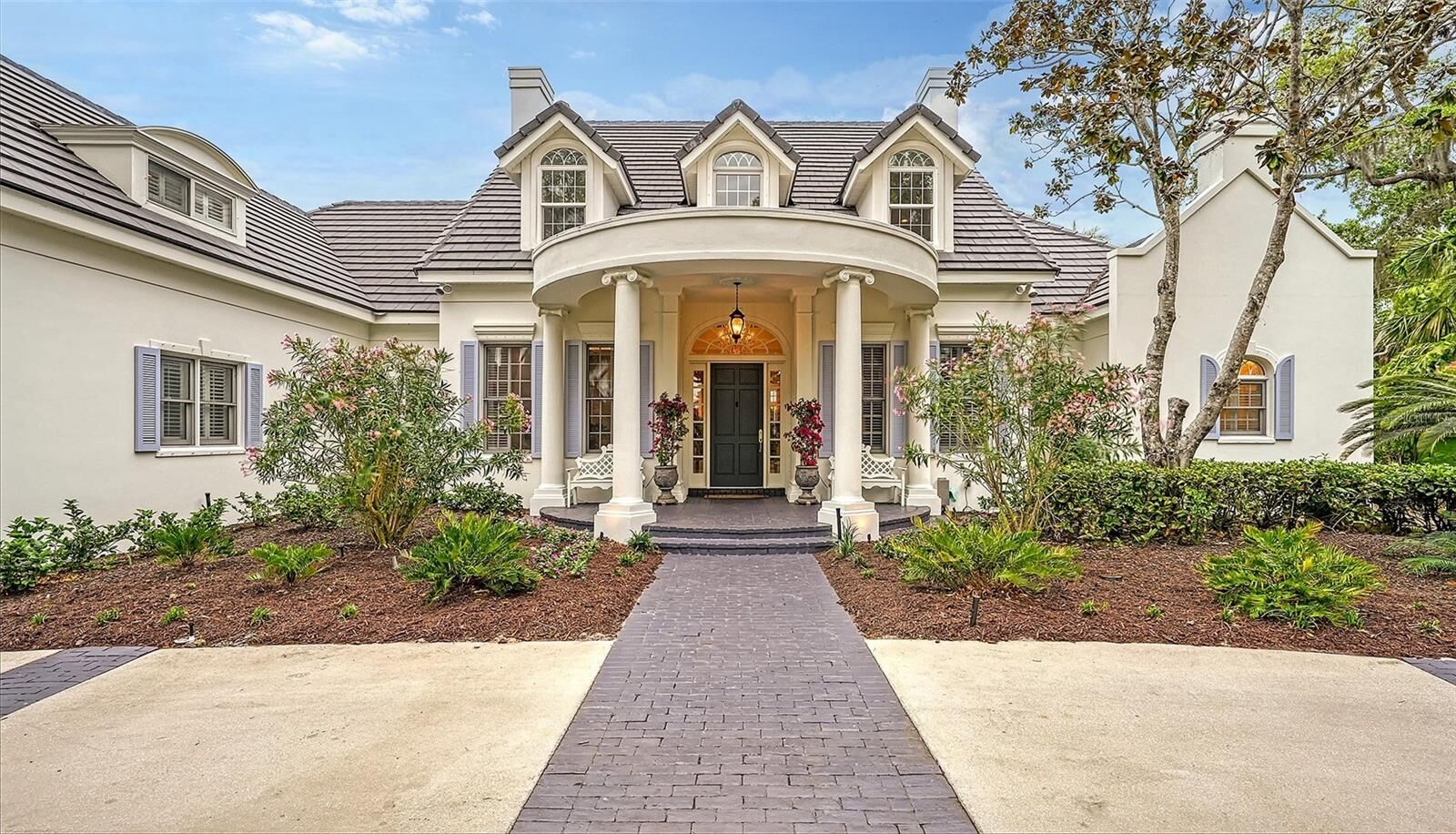 Property Photo:  370 Sugar Mill Drive  FL 34229 