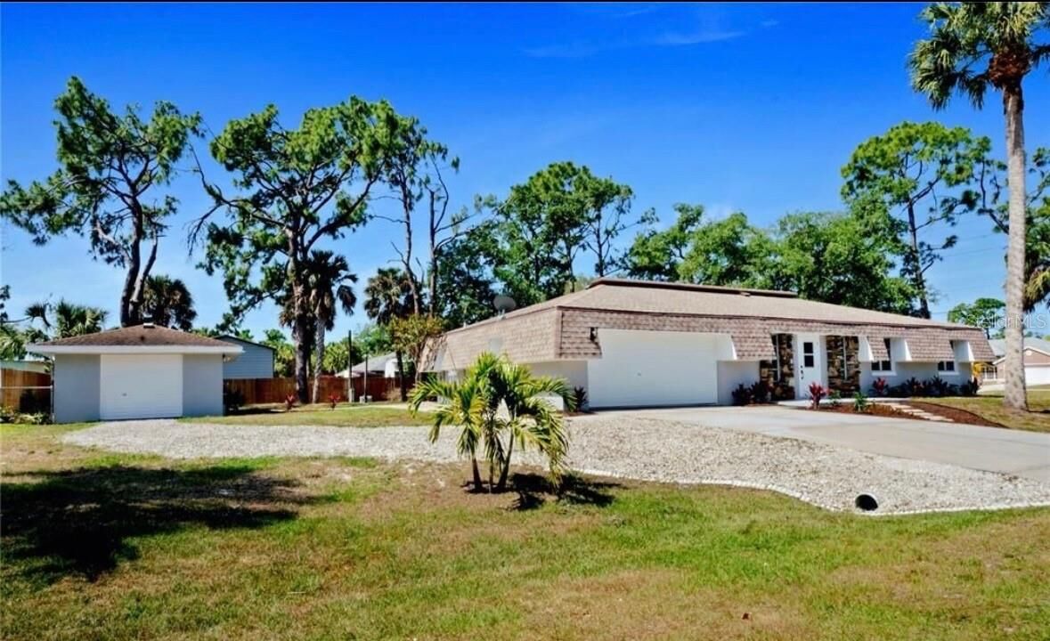 Property Photo: 2981 Crane Avenue FL 34286