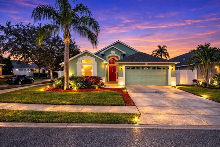 Property Photo:  7903 Oakstone Court  FL 32822 