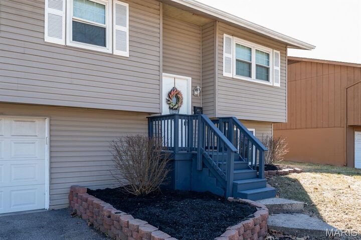 Property Photo:  35 Briarcliff Drive  IL 62040 