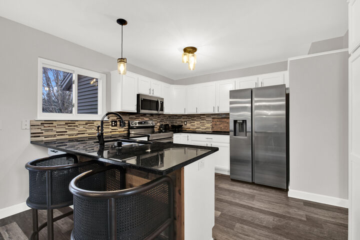 Property Photo:  2529 Brittany Ln  WI 53120 